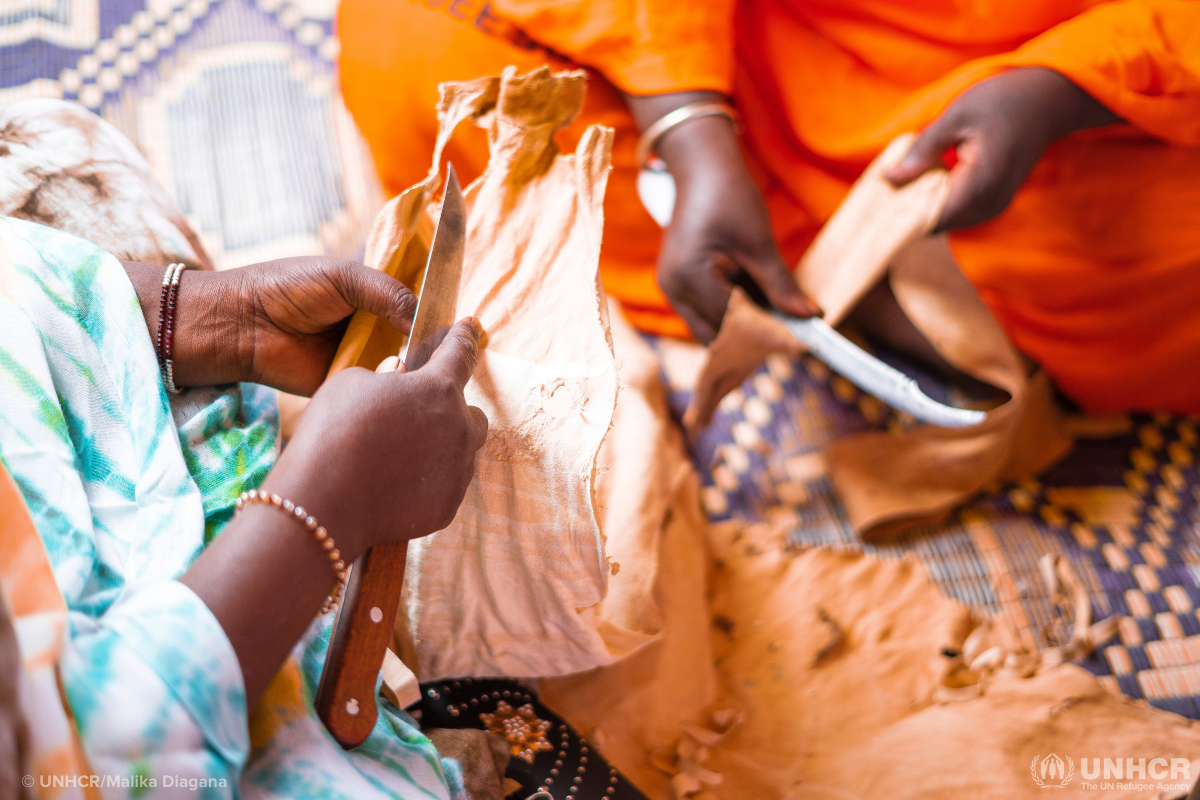 tiba makes crafts with her daughter